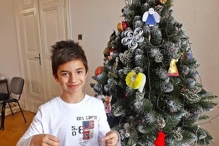 Pre mamu a otca: Hugo (8) prichystal vianočné ozdoby pre rodičov.