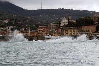 Taliansko bojuje s vrtochmi počasia.
