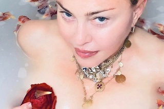 Takto ste ešte Madonnu nevideli: Nahá vo vani nahrala mrazivý názor na koronavírus