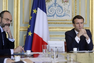 Edouard Philippe (vľavo) a prezident Macron. 