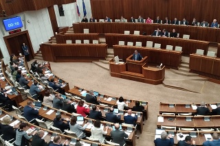 Naposledy o dohovore poslanci hlasovali v marci 2019.