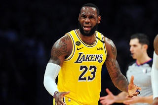 Basketbalista LA Lakers LeBron James vyhlásil, že nebude hrať bez divákov.