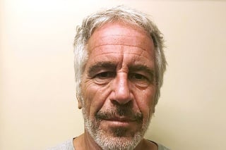 Jeffrey Epstein zomrel vo väzenskej cele.