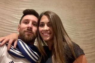 Messi s manželkou Antonellou.