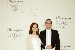 Ples v opere 2020: Andrea Šprochová s manželom Števom