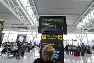 Bratislavské letisko v súvislosti s novým vírusom neprijalo žiadne opatrenia (ilustračné foto).