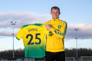 Slovenský futbalový reprezentant Ondrej Duda je oficiálne hráčom anglického Norwichu City. 
