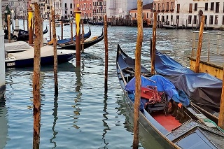 Predtým: Mnohí Benátčana pracujú ako gondolieri.