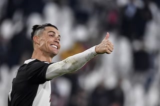 Cristiano Ronaldo oslavuje jeden zo svojich gólov.