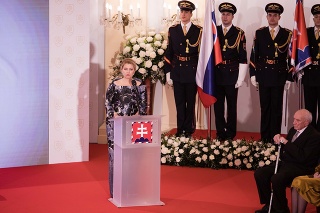 Prezidentka SR Zuzana Čaputová počas slávnostnej ceremónie udeľovania štátnych vyznamenaní 