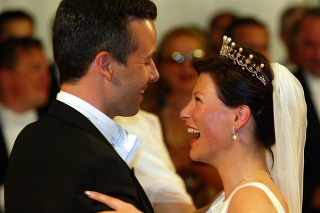V roku 2002 sa oženil s princeznou Märthou Louise.