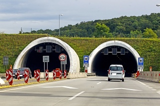 Tunel Sitina je neprejazdený (ilustračné foto)
