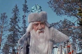 Deduško Mrázik: Chvyľa sa vďaka úlohe stal oficiálnym Dedom Mrázom v Kremli.