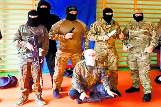 Maskovaní teroristi boli členmi skupiny nadšencov bojových umení