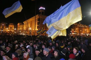  Asi 500.0 ľudí sa vo štvrtok zišlo na Námestí nezávislosti v Kyjeve
