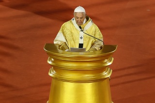 Pápež František na omši v Thajsku.