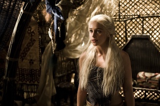 Emilia Clarke v seriáli Hra o tróny stvárňovala Daenerys.