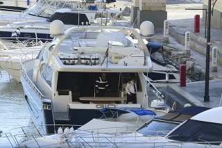 Maltská polícia zatkla významného podnikateľa po tom, ako zadržala jeho jachtu.