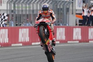 Španielsky motocyklista Marc Marquez je víťazom Moto GP.