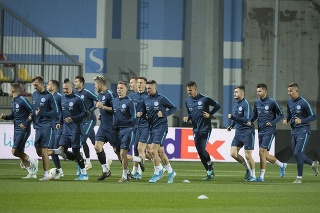 Na snímke slovenskí futbalisti počas tréningu pred sobotňajším kvalifikačným zápasom EURO 2020 proti domácemu Chorvátsku.