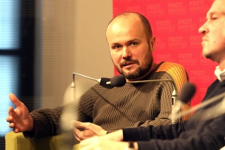 Peter Holúbek sa rozhodol, že nahrá kompromitujúce stretnutia v roku 2005.