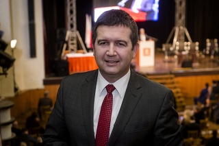 Novým predsedom ČSSD je Jan Hamáček.