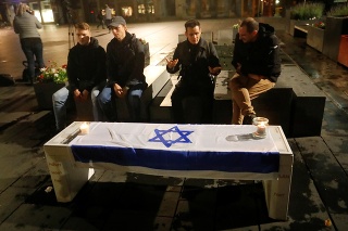 Zväz židovských obcí vyjadril sústrasť rodinám obetí útoku. 
