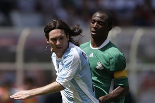 Isaac v pozícii kapitána doviedol Nigériu k striebru na olympijských hrách 2008 v Pekingu. Vo finále vtedy podľahli Argentíne, v ktorej zostave figuroval aj Lionel Messi. 