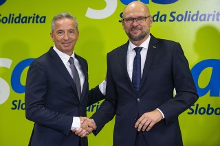 Bývalý riaditeľ RTVS Václav Mika (vľavo) a predseda strany SaS Richard Sulík