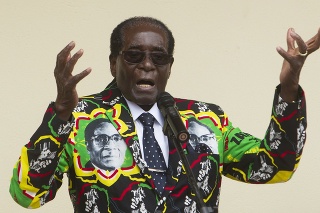 Exprezident Robert Mugabe († 95) na archívnej snímke z decembra 2016
