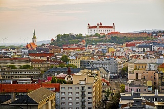 Nový rok začala väčšina mestských častí v hlavnom meste Slovenska v rozpočtovom provizóriu.