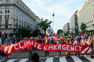 Aktivisti počas newyorského summitu zablokovali centrum Washingtonu.