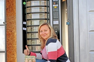 V automate sú vajíčka balené po 6 a 10 kusov. 