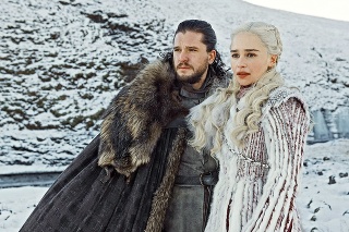 Jon Snow a Daenerys Targaryen patria k hlavným postavám.