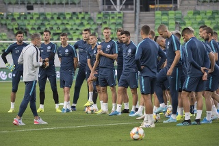 Tréning slovenských futbalistov pred pondelňajším kvalifikačným zápasom E-skupiny na EURO 2020 Maďarsko - Slovensko v Budapešti.