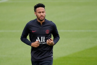 Neymar sa stále iba zotavuje. Síce trénuje, ale ešte hrá. Ani v najbližšom kole najvyššej francúzskej súťaže šancu nedostane.