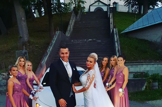 Eva Zelníková a Matúš počas svadobného dňa.