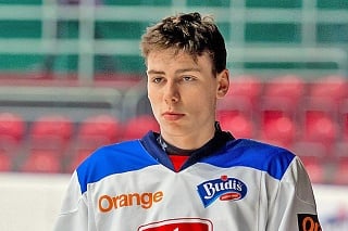 SR 18: Šimon Nemec najnovšie získal cenné skúsenosti na prestížnom turnaji Hlinka Gretzky Cup.