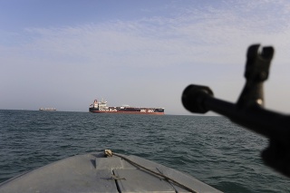 V Perzskom zálive zadržali tanker pašujúci ropu.