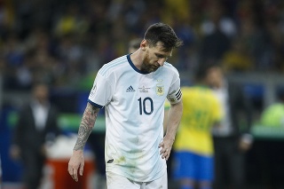 Lionel Messi bol po zápase sklamaný a nahnevaný. 