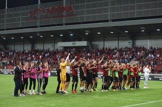 Na snímke radosť hráčov Trnavy po postupe v odvetnom zápase 1. predkola Európskej ligy FC Spartak Trnava - FK Radnik Bijeljina.