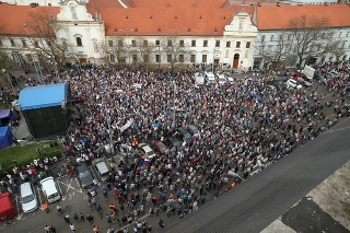 Protest Za slušné Slovensko 16. apríla 2018.