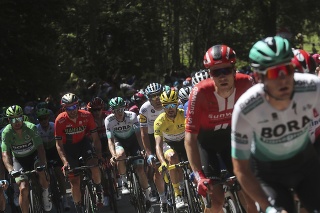 Cyklisti počas Tour de France 2019.