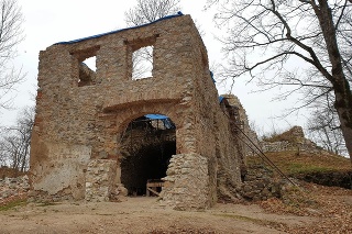 Dom veliteľa na Muránskom hrade v okrese Revúca.