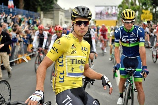 Sagan sa do žltého obliekol v 2. etape Tour v roku 2016.