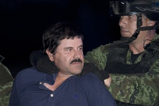 Mexický drogový narkobarón Joaquín Guzmán na archívnej snímke z januára 2016