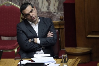 Grécky parlament vyslovil v stredajšom hlasovaní dôveru premiérovi Alexisovi Tsiprasovi.