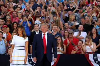 Americký prezident Donald Trump s manželkou Melanie