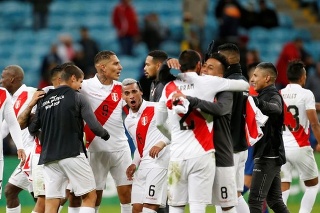 Futbalisti Peru sa tešia z postupu do finále.