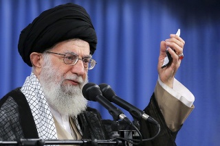 Iránsky najvyšší vodca ajatolláh Alí Chameneí 